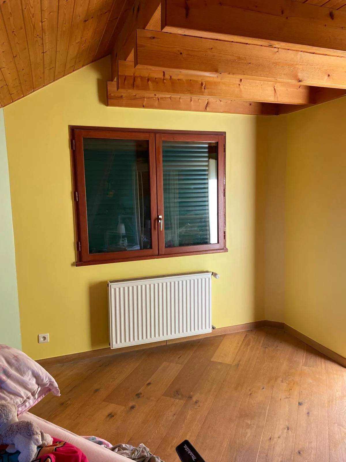 Chambre sous combles terminée