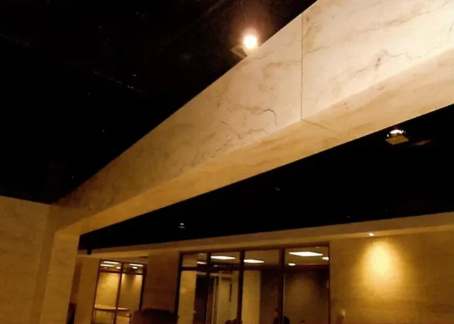 Ribassamento del soffitto in finto travertino